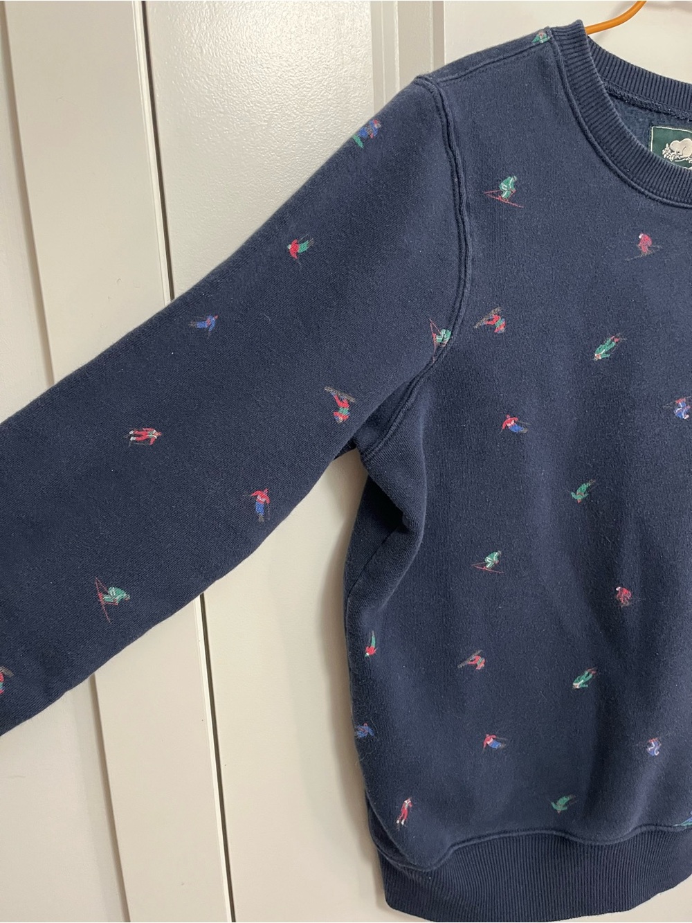 Roots Women's Navy Sweatshirt with Tiny Multicolor Skiers Embroidery in size S - Picture 4 of 13